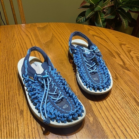 Keen Uneek Sandals Size 10 - Picture 1 of 7